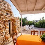 Callistos Trullo Torre Vado 아파트