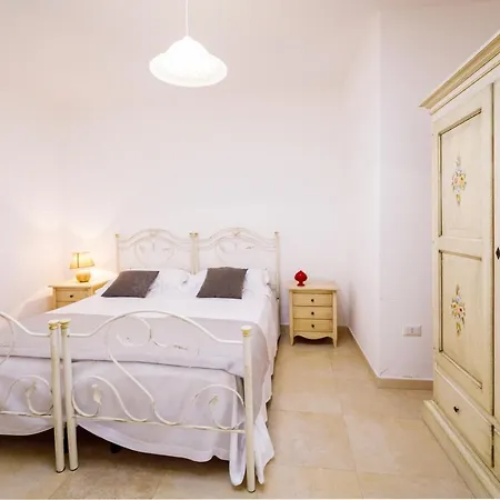 Apartment Callistos Trullo Torre Vado Marina Di Pescoluse